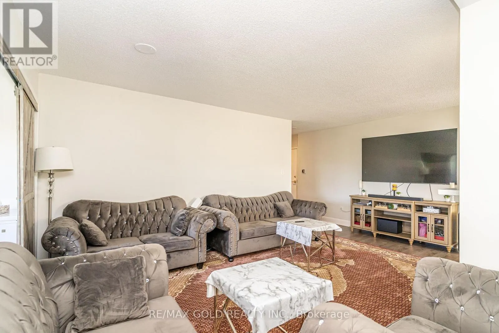 403 - 30 MALTA AVENUE