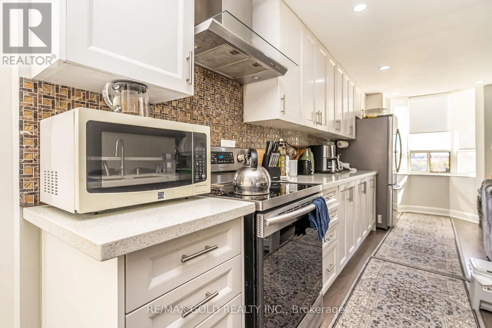 403 - 30 MALTA AVENUE