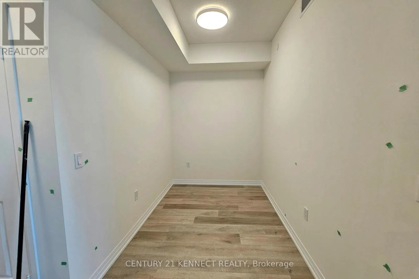 1502 - 15 WATERGARDEN DRIVE