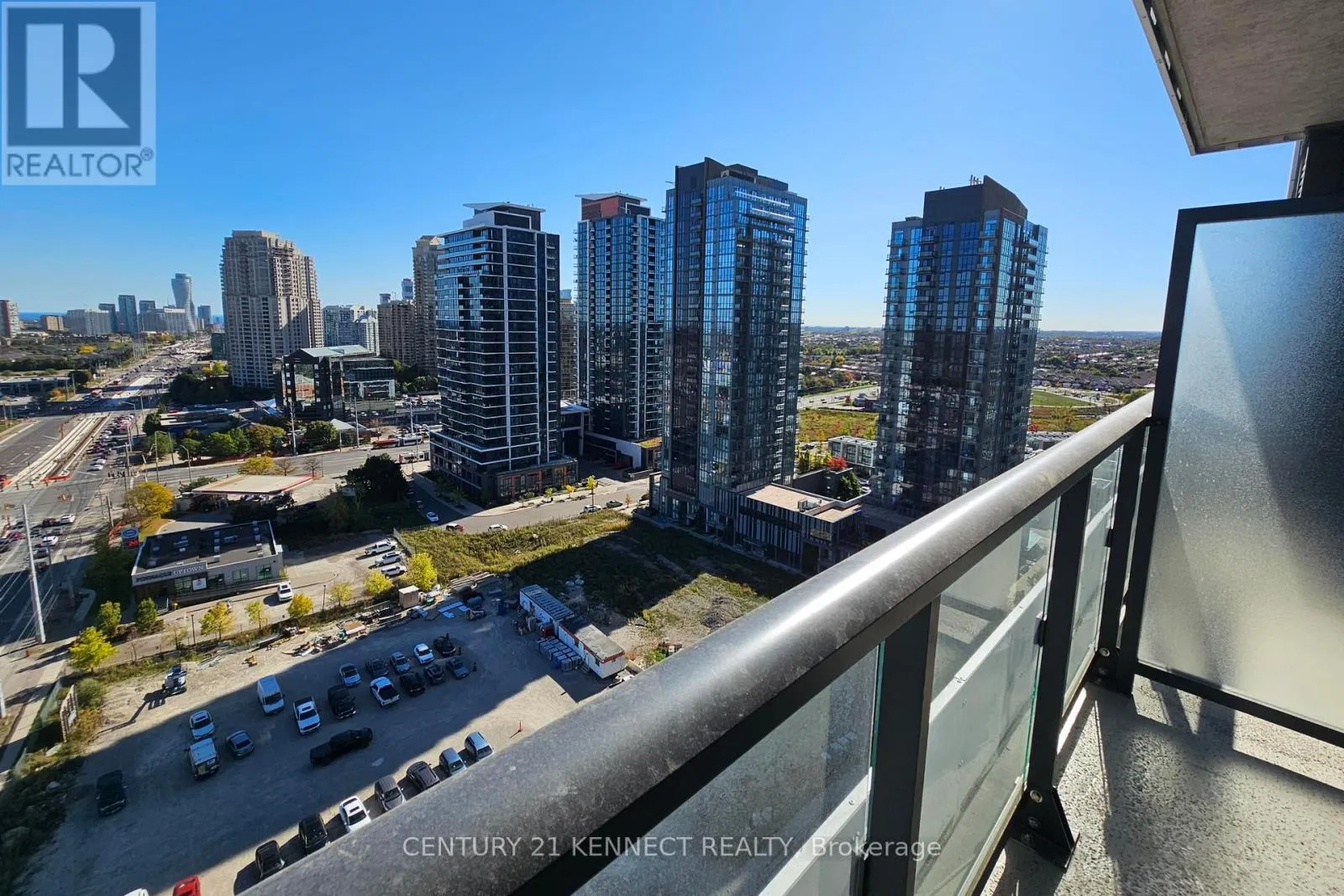 1502 - 15 WATERGARDEN DRIVE