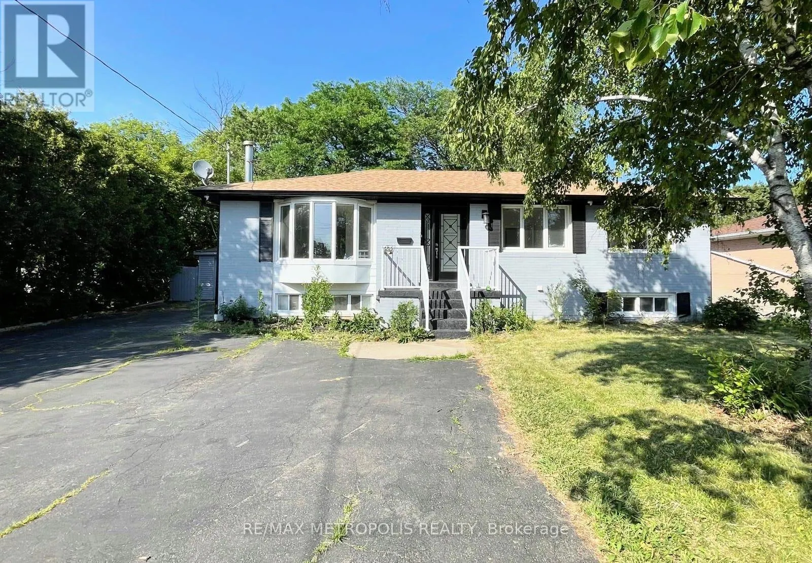 MAIN - 575 THIRD LINE