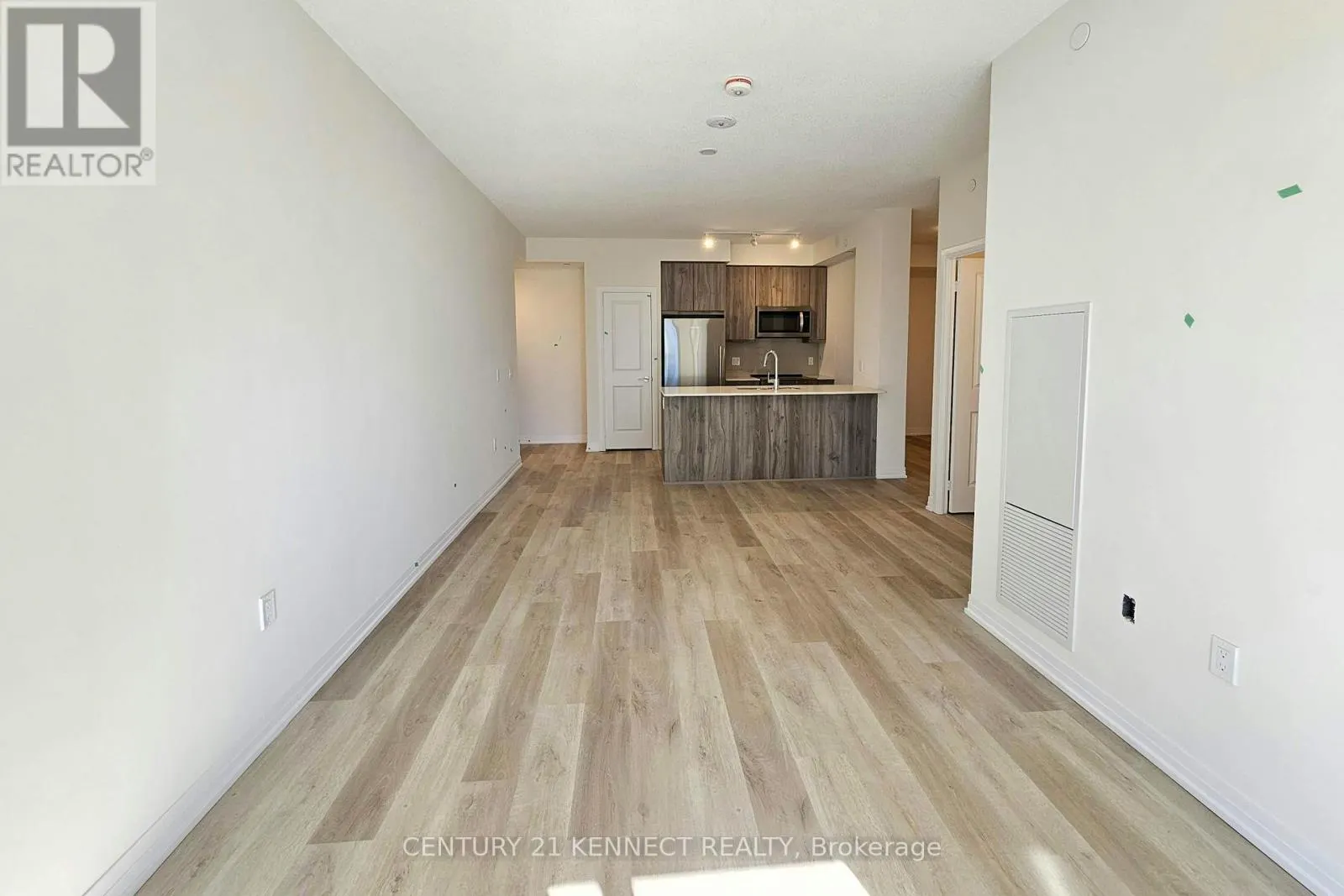 1705 - 15 WATERGARDEN DRIVE