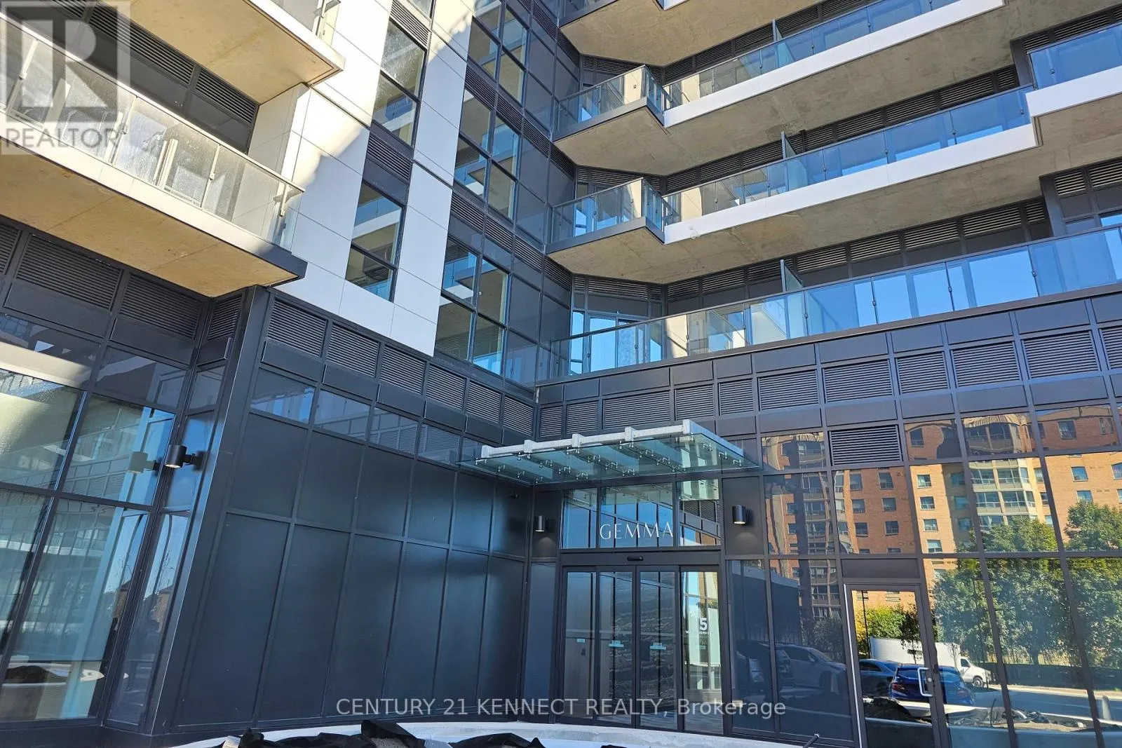 1705 - 15 WATERGARDEN DRIVE