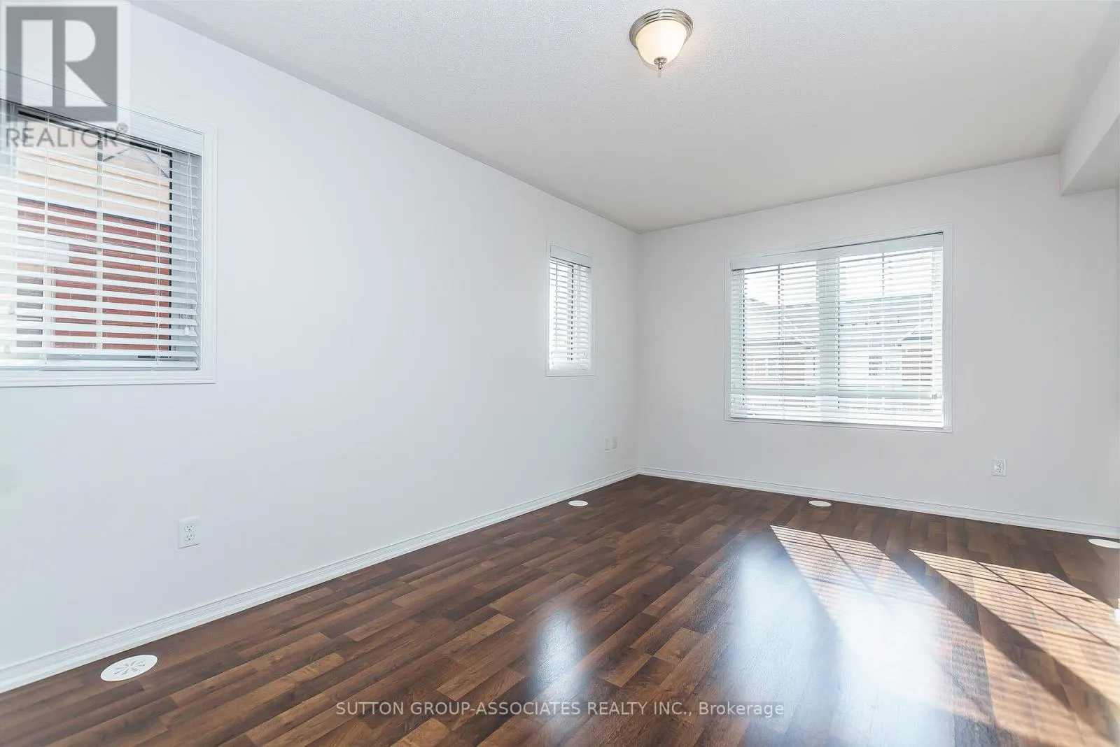 10 - 2508 POST ROAD
