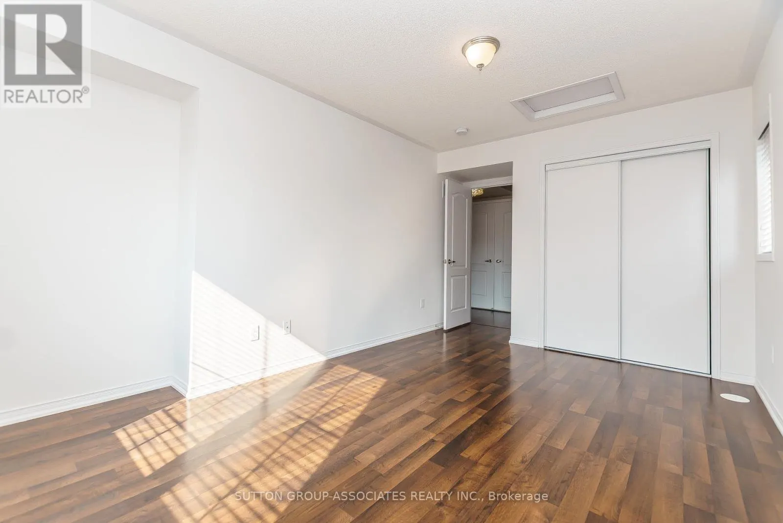 10 - 2508 POST ROAD