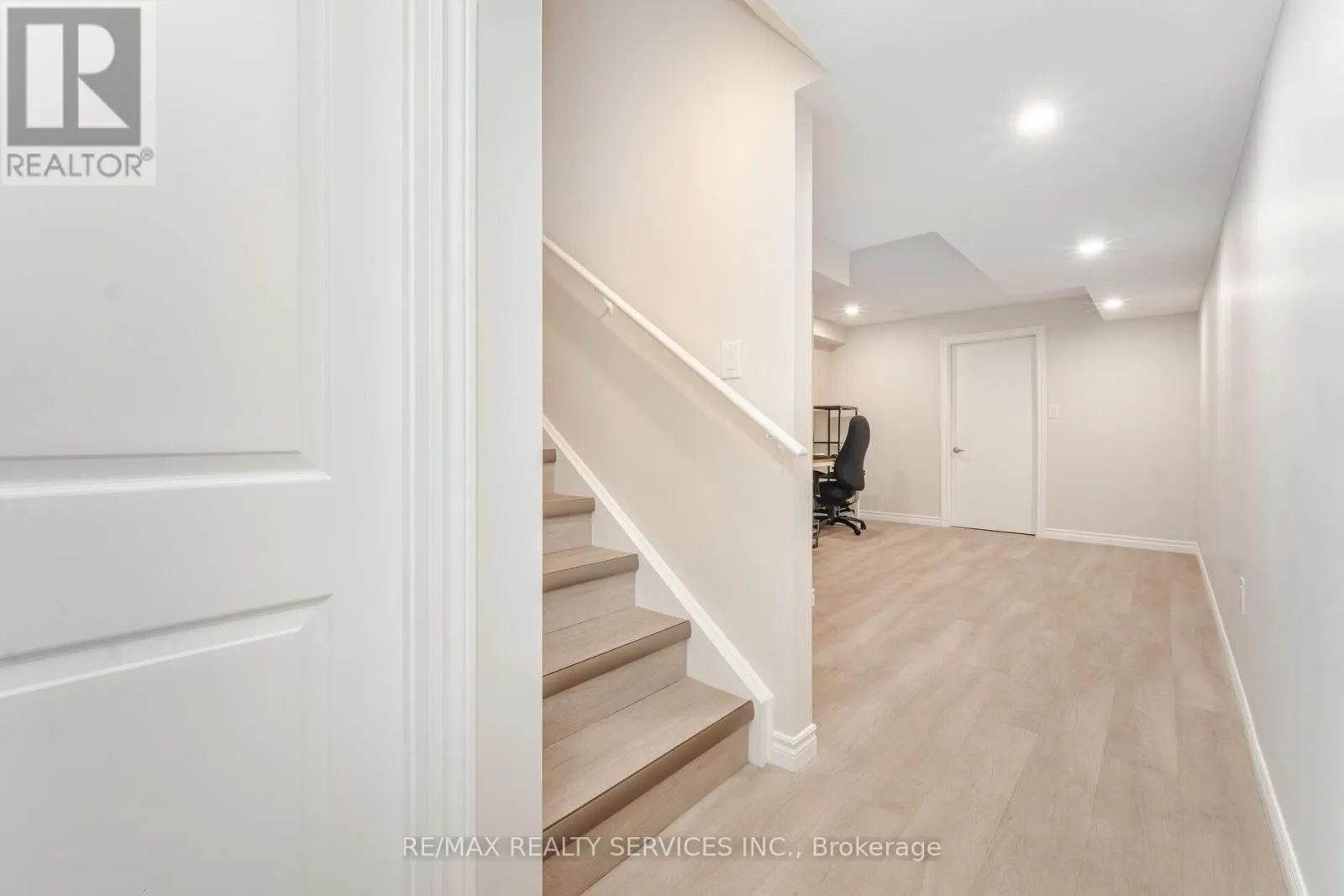 29 LIPPA DRIVE