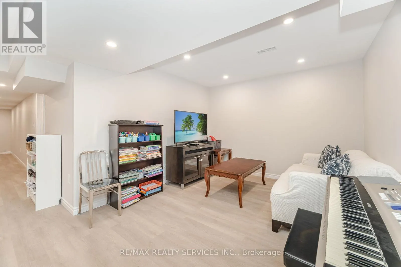 29 LIPPA DRIVE