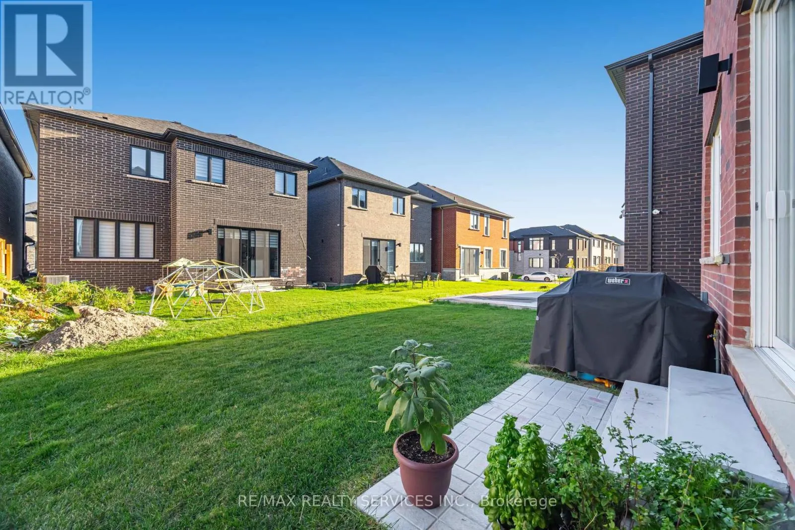 29 LIPPA DRIVE