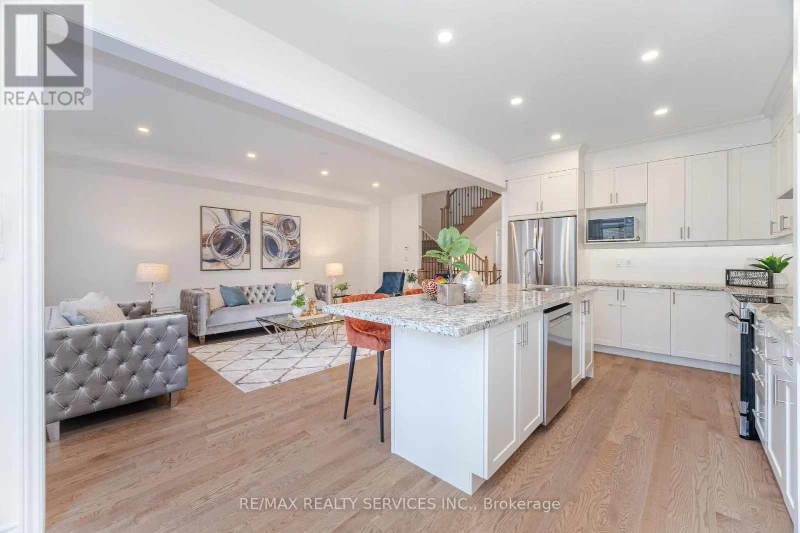 29 LIPPA DRIVE