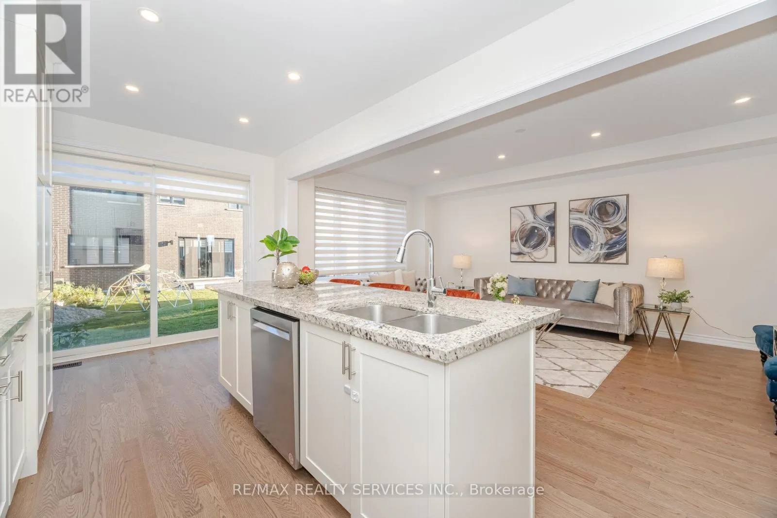 29 LIPPA DRIVE