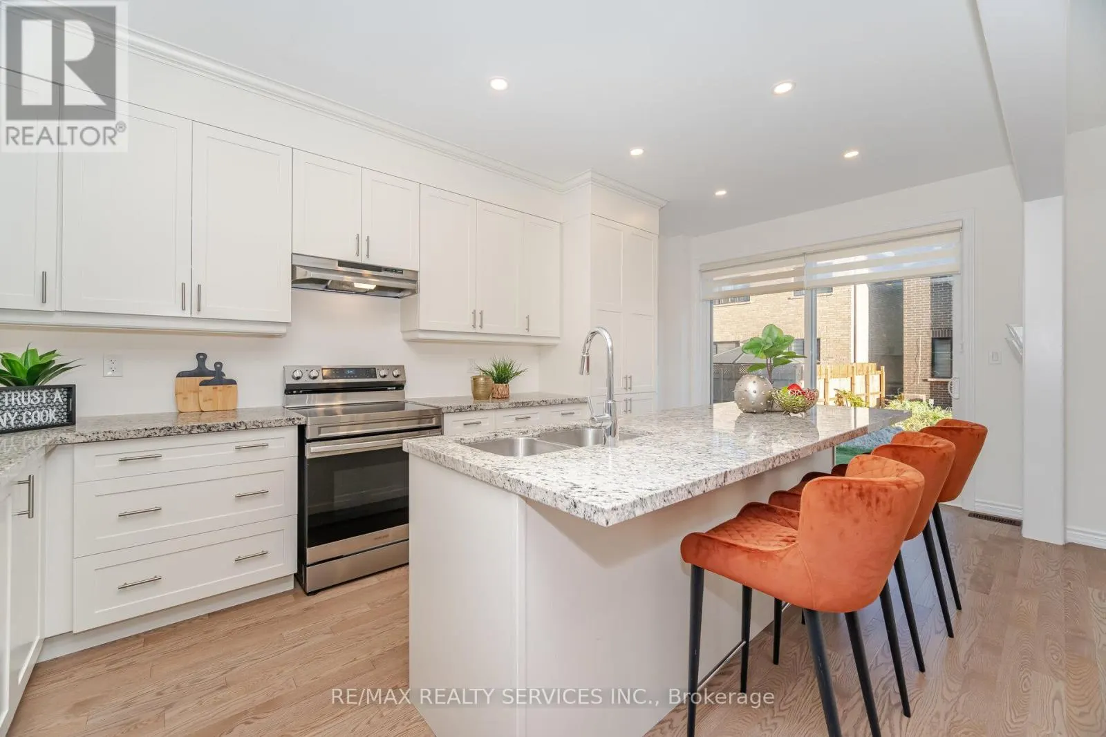 29 LIPPA DRIVE