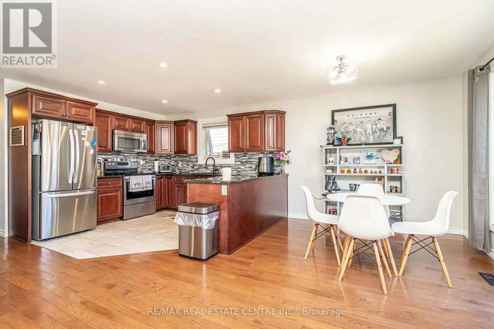 95 AVONMORE CRESCENT