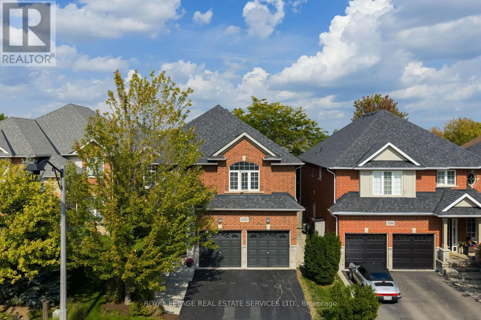 2202 BROOKHAVEN CRESCENT