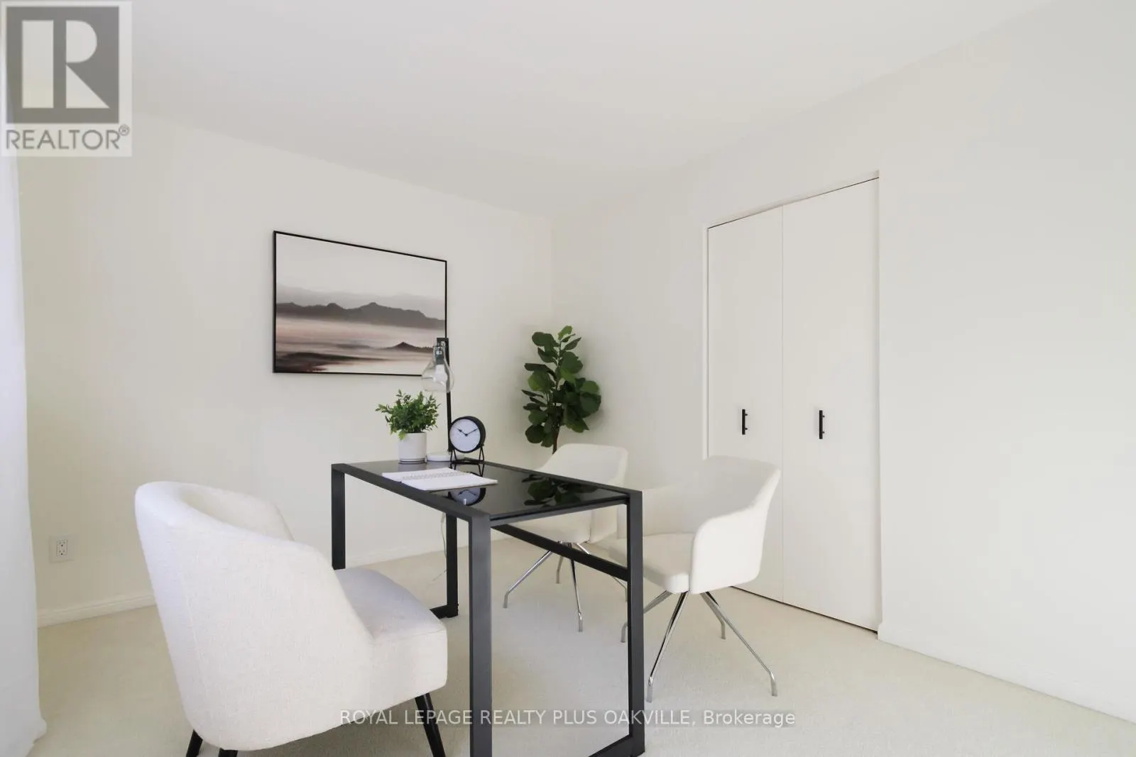 1303 HENLEY PLACE