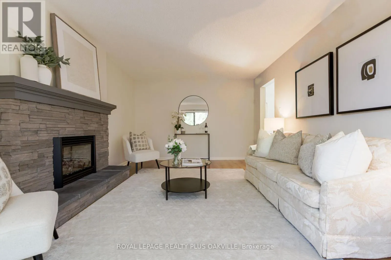 1303 HENLEY PLACE