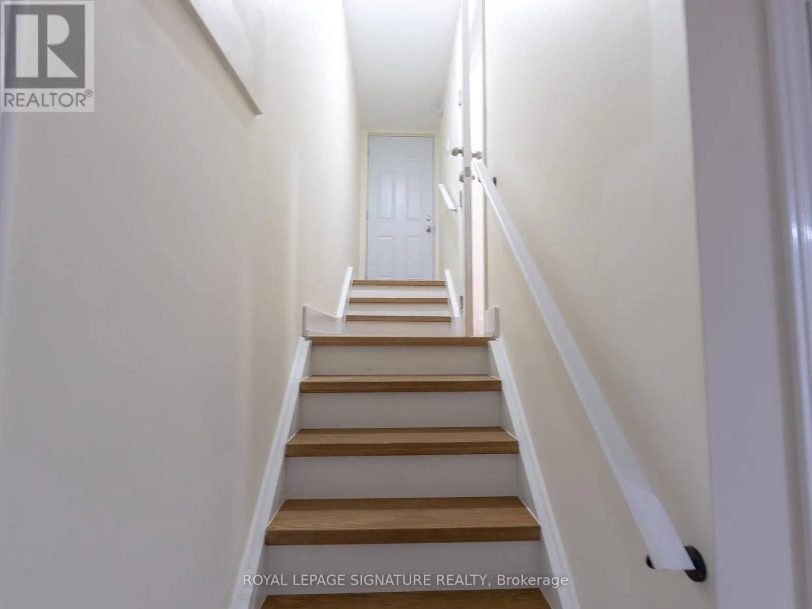 LOWER - 854 YATES DRIVE