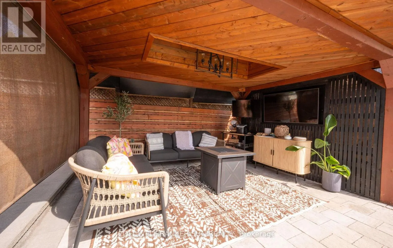 13 RUSTIC WAY