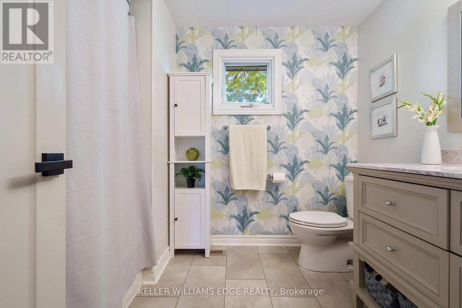 3214 TANIA CRESCENT
