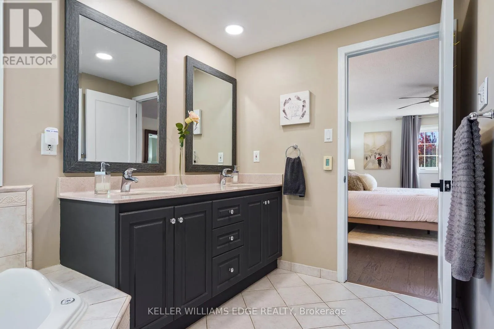 3214 TANIA CRESCENT