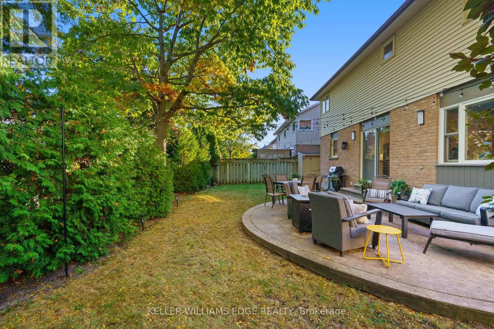 3214 TANIA CRESCENT