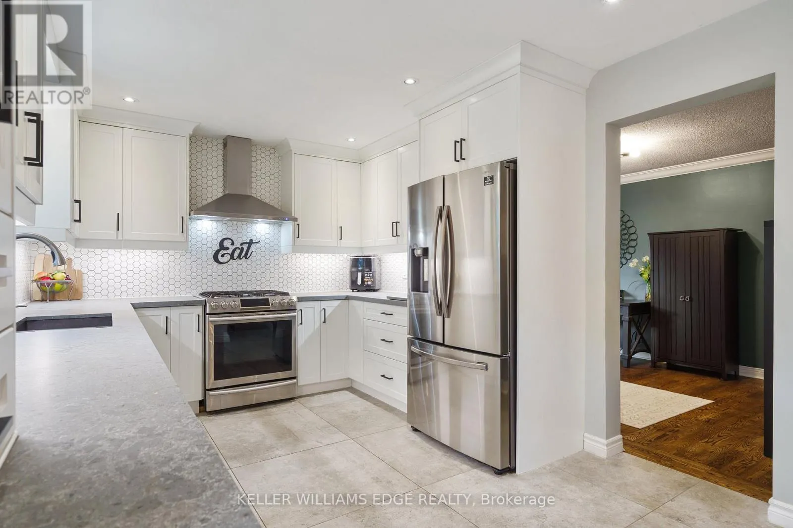 3214 TANIA CRESCENT