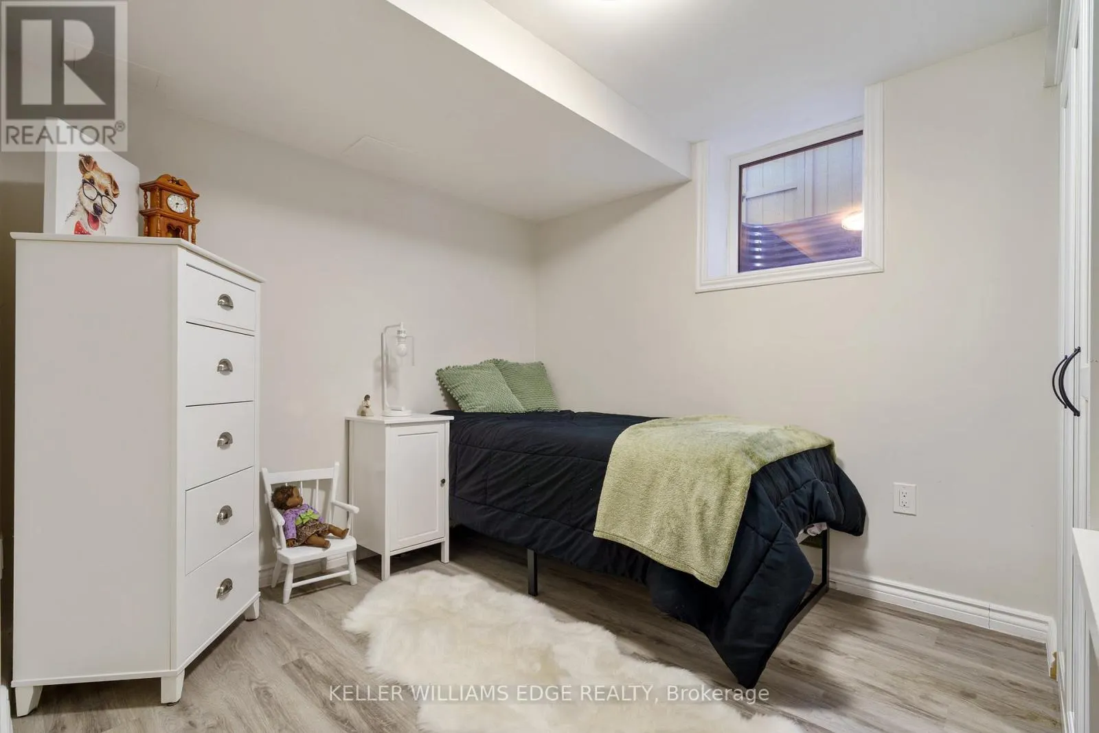 3214 TANIA CRESCENT