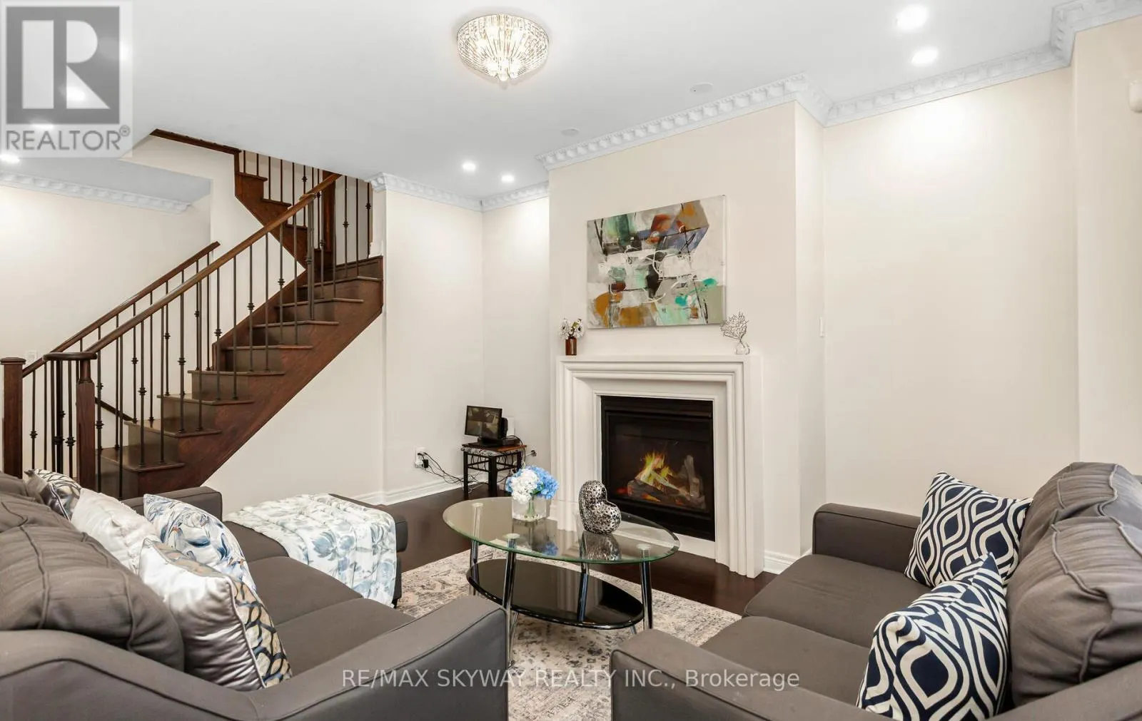 87 VILLADOWNS TRAIL
