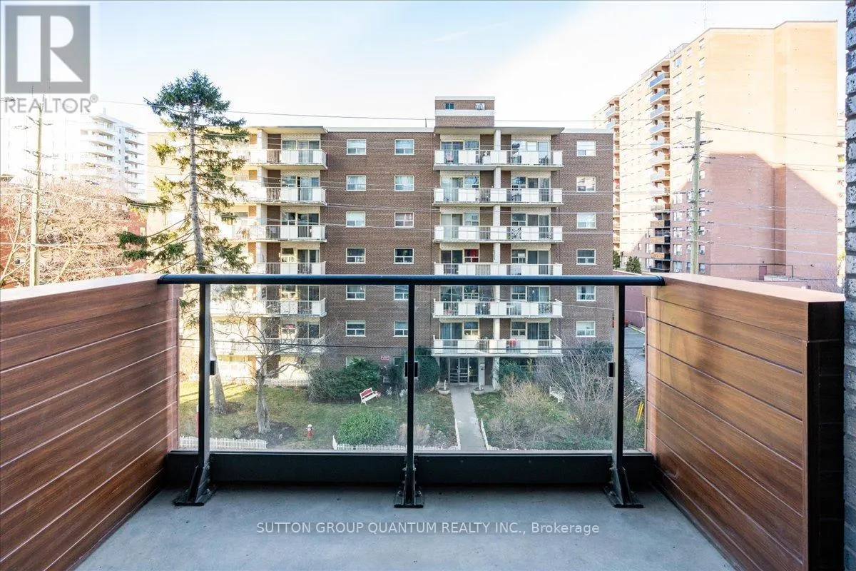 315 - 21 PARK STREET E