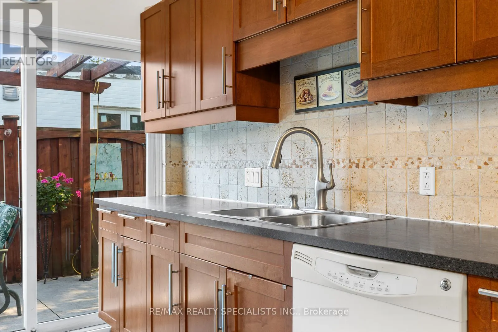 2610 CONSTABLE ROAD