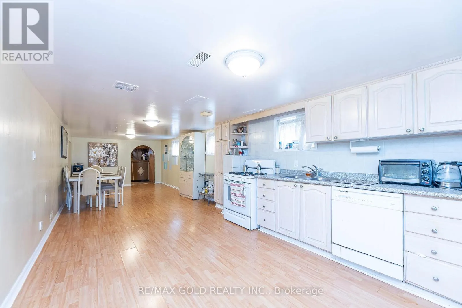 3196 NEWBOUND COURT
