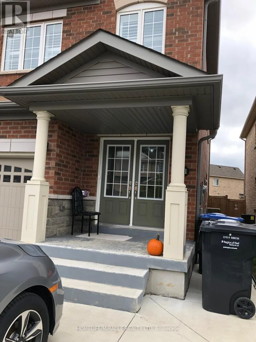 31 BANBRIDGE CRESCENT