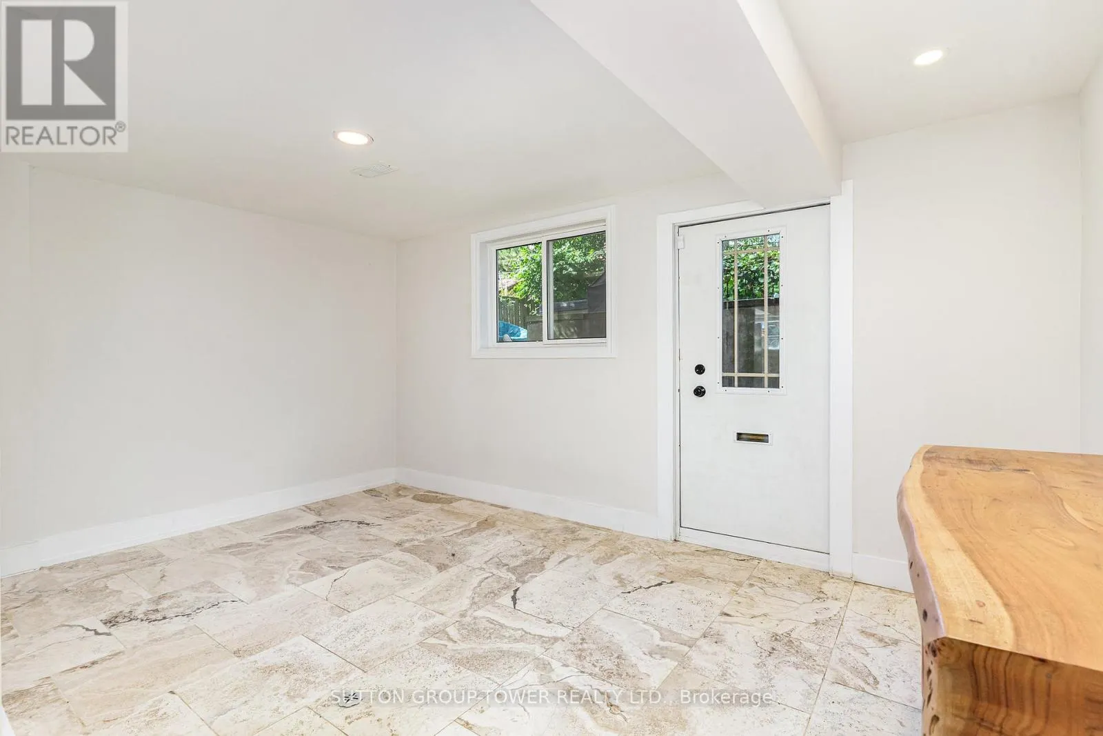 1037 LEILANI DRIVE