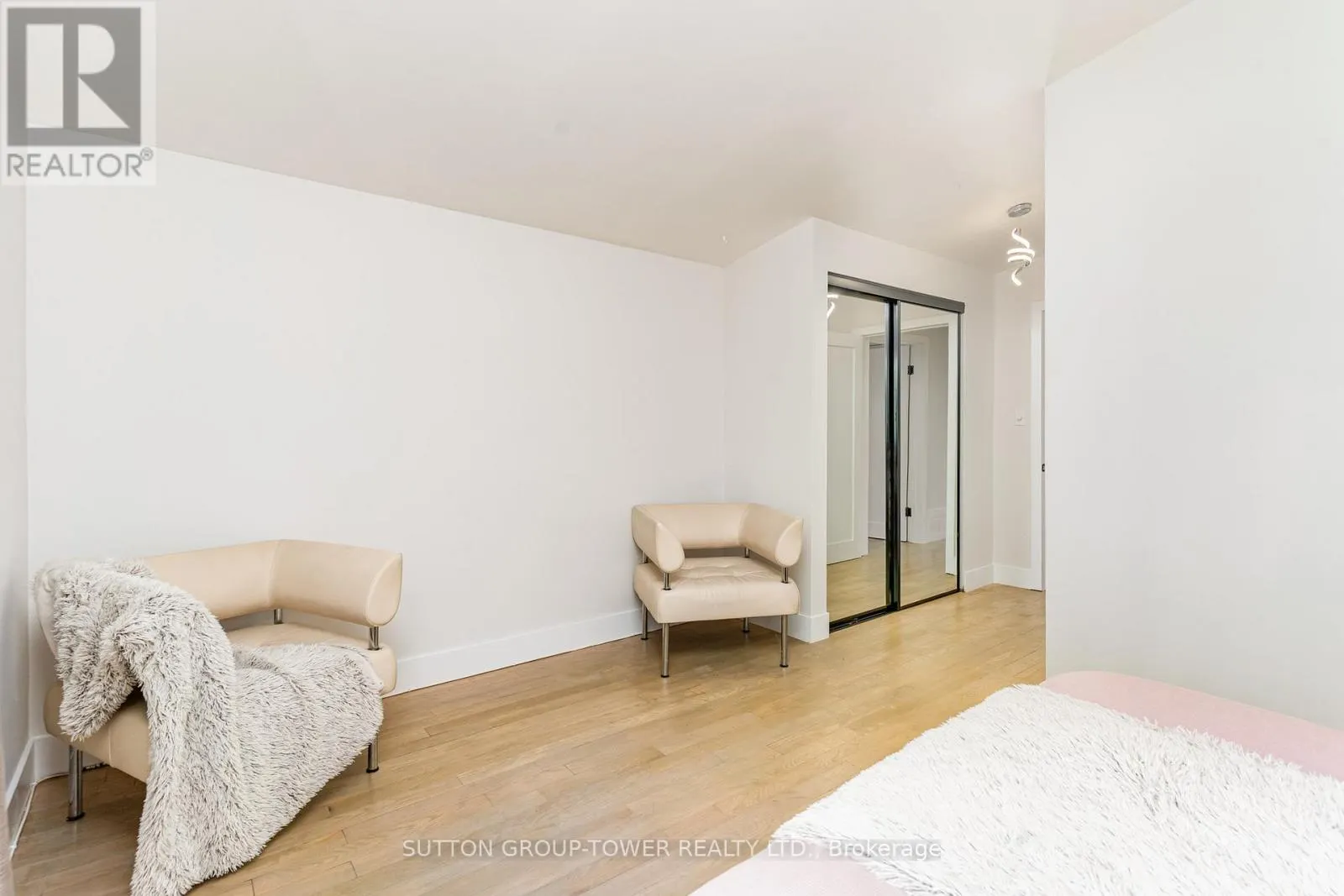 1037 LEILANI DRIVE