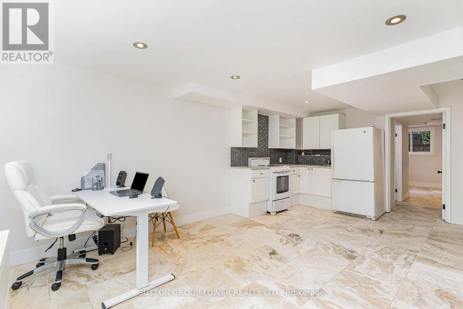 1037 LEILANI DRIVE
