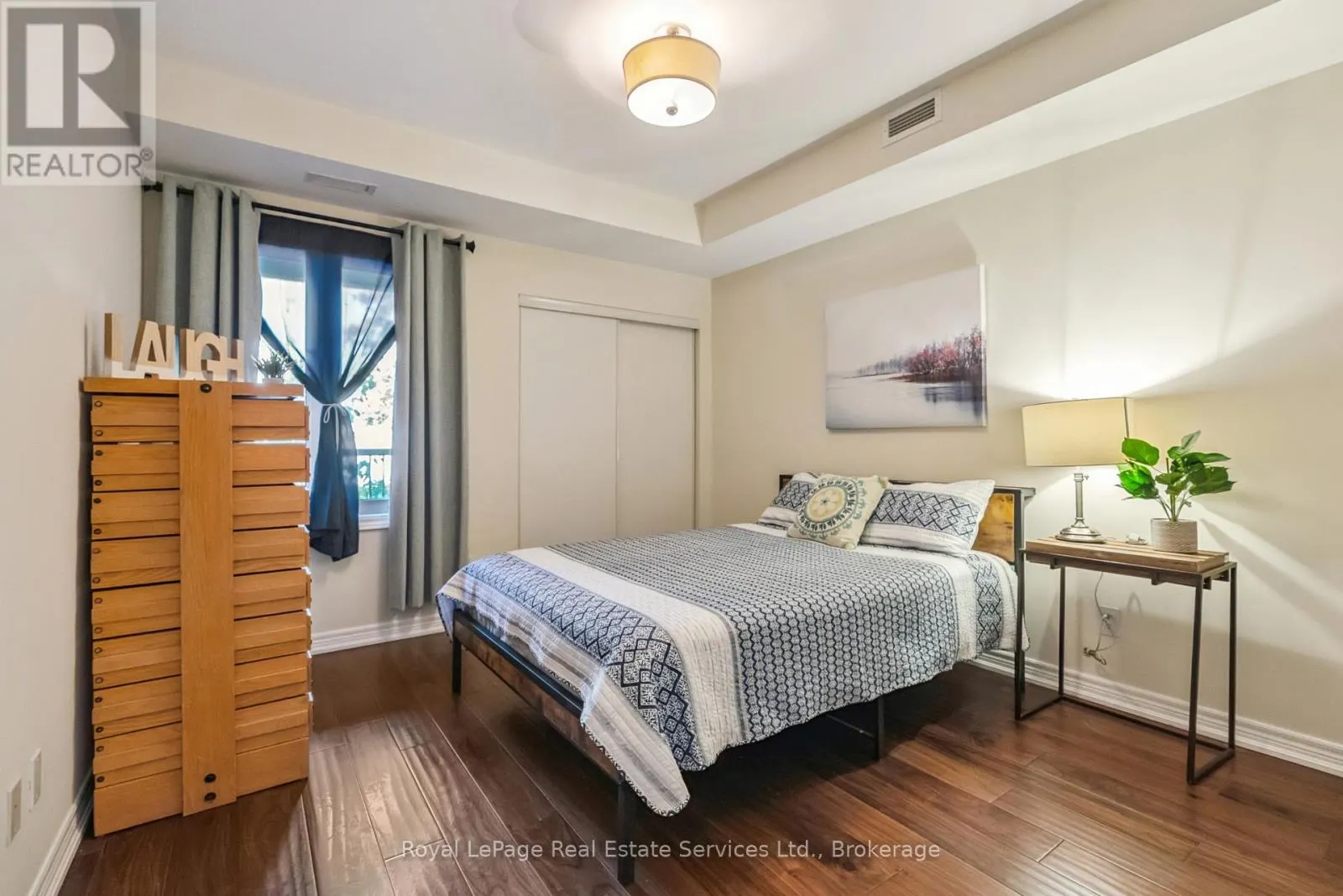 202 - 70 STEWART STREET, #202