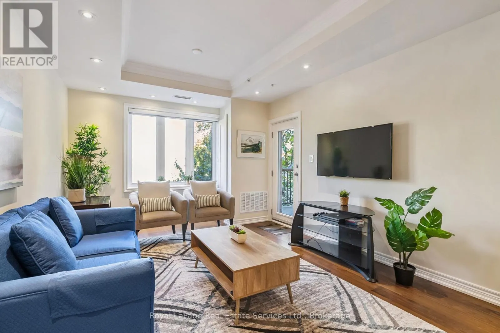 202 - 70 STEWART STREET, #202