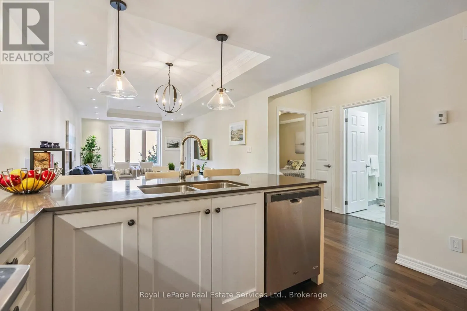 202 - 70 STEWART STREET, #202