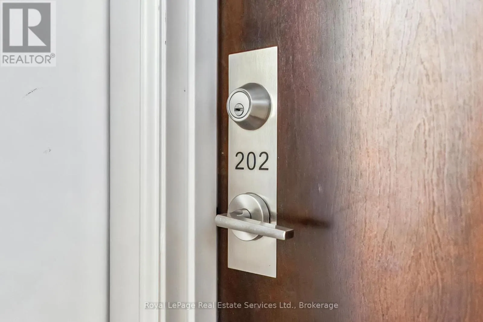 202 - 70 STEWART STREET, #202