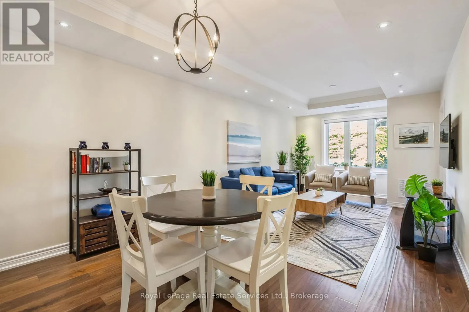202 - 70 STEWART STREET, #202