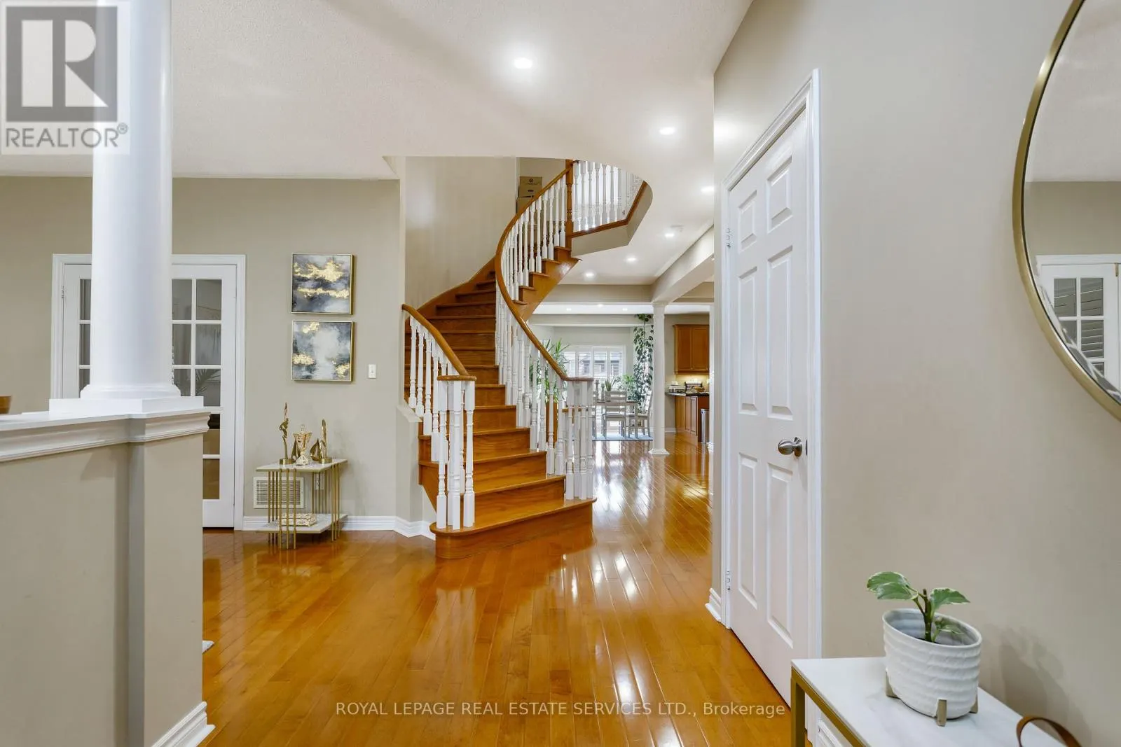 3137 COUNTESS CRESCENT