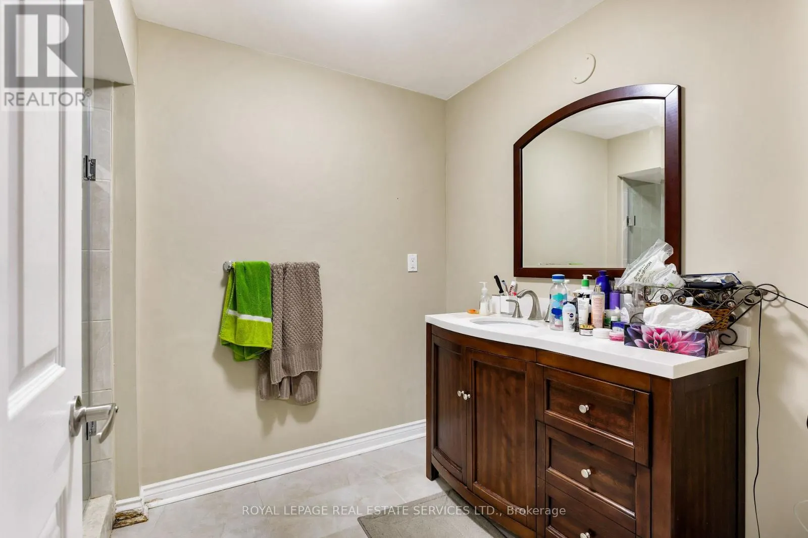 3137 COUNTESS CRESCENT