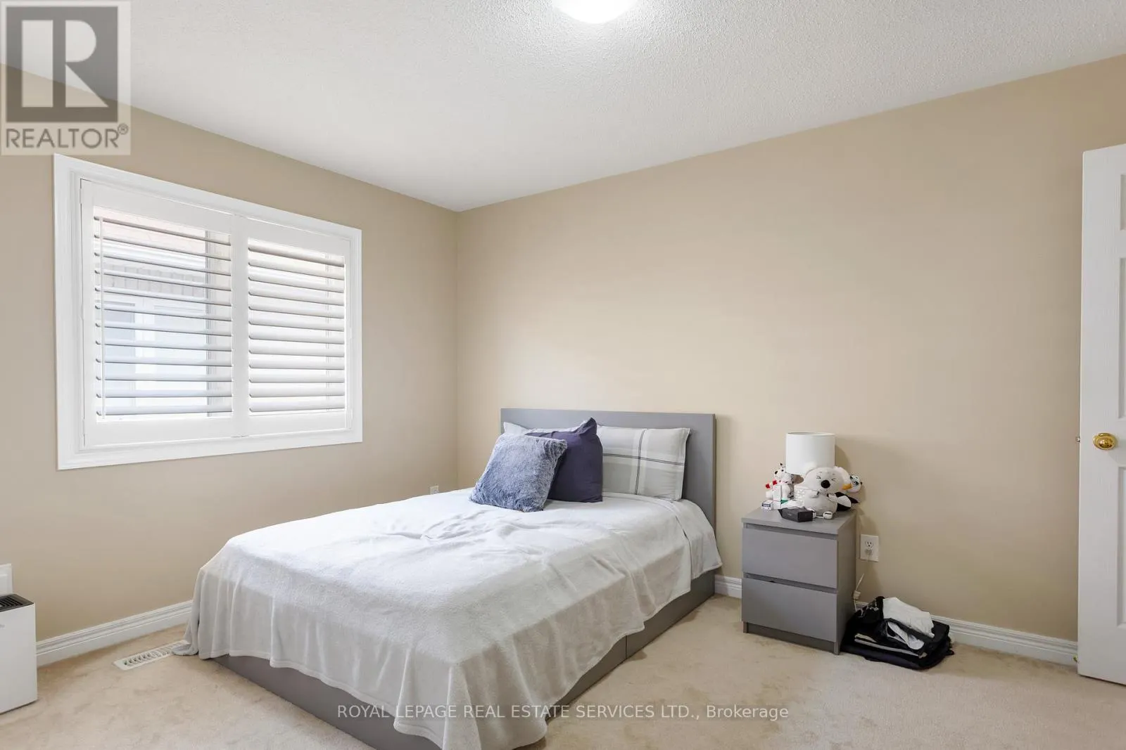 3137 COUNTESS CRESCENT