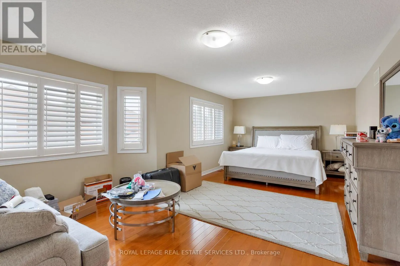 3137 COUNTESS CRESCENT