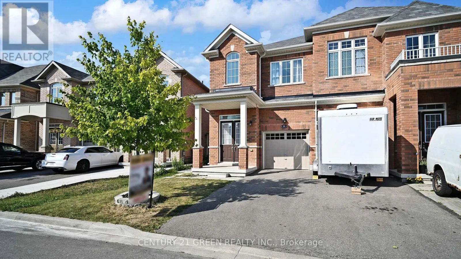 30 CANARY CLOSE