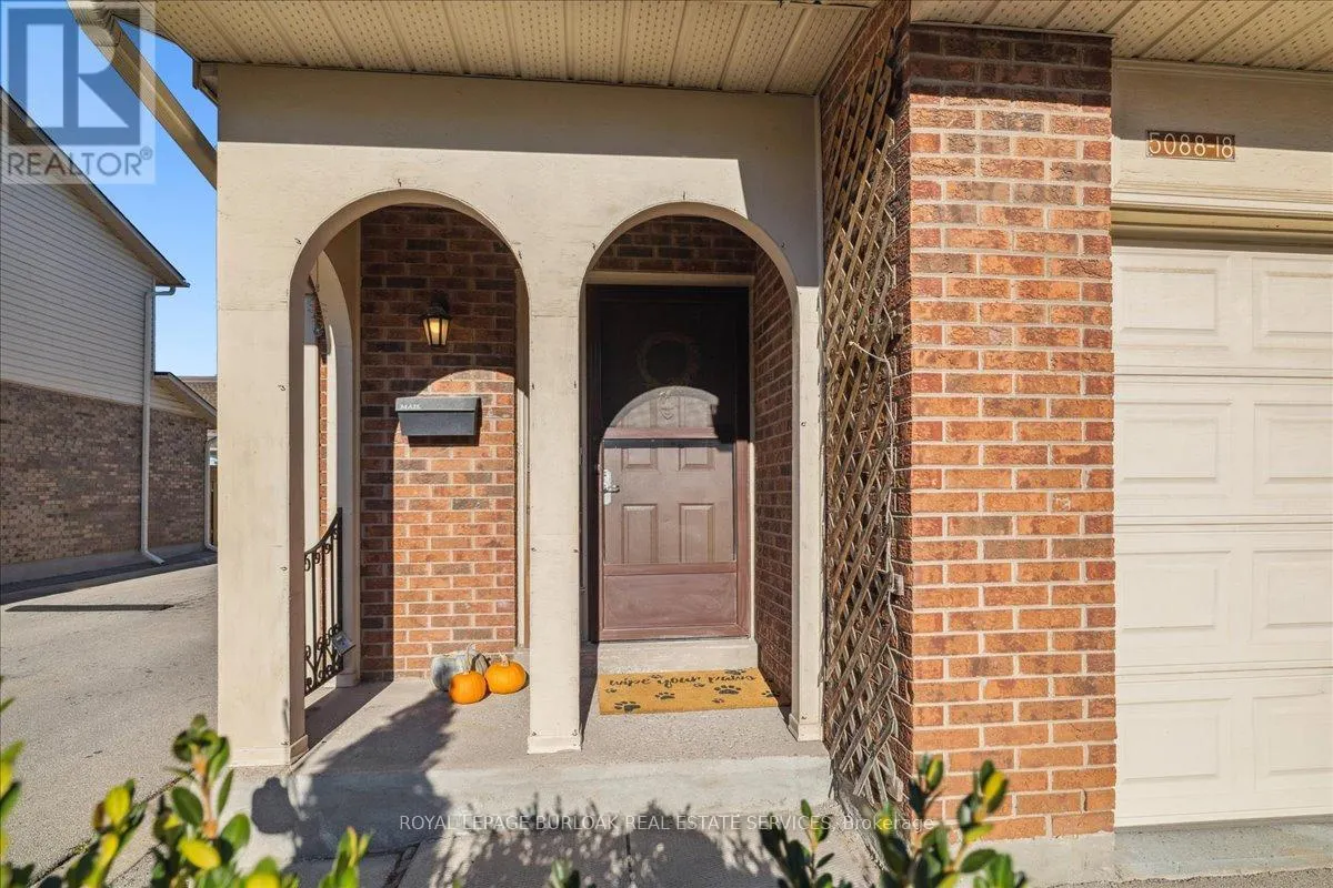 18 - 5088 NEW STREET