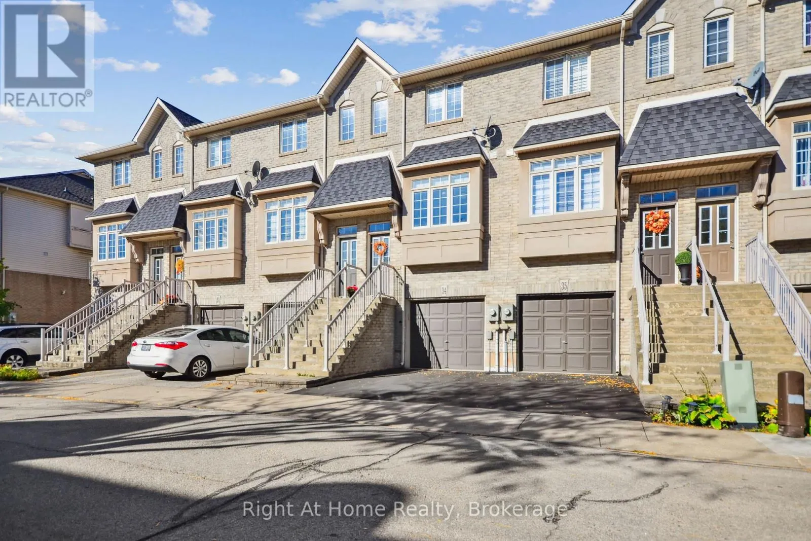 34 - 5080 FAIRVIEW STREET, #34