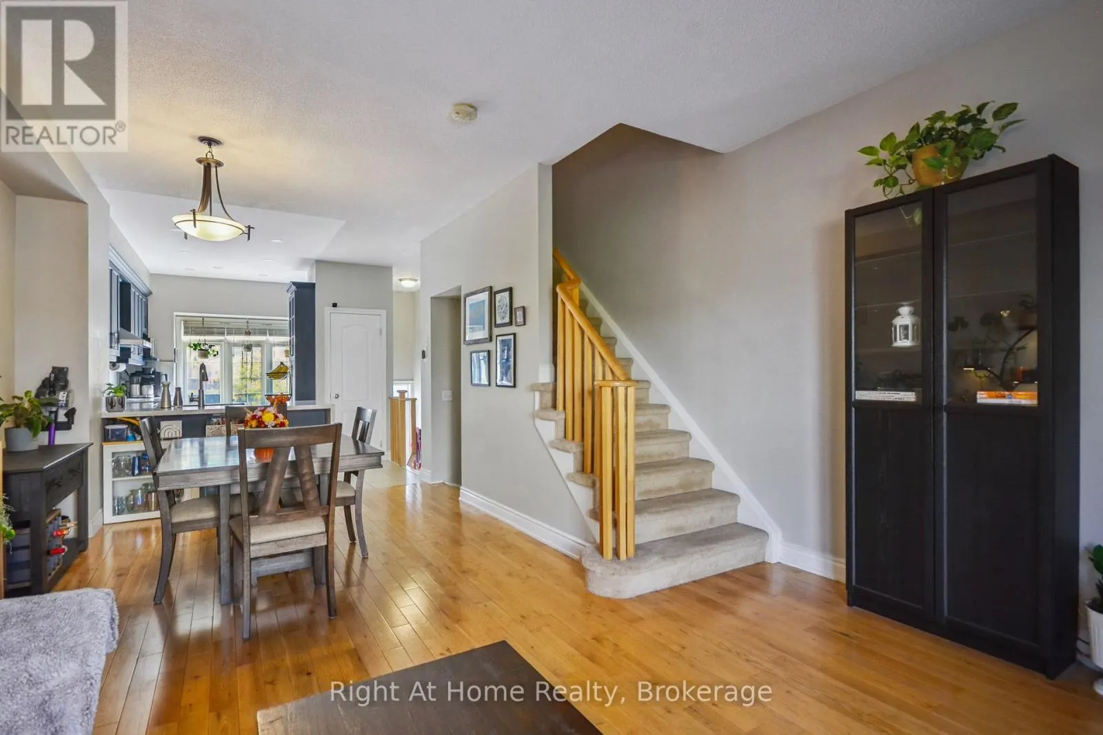 34 - 5080 FAIRVIEW STREET, #34