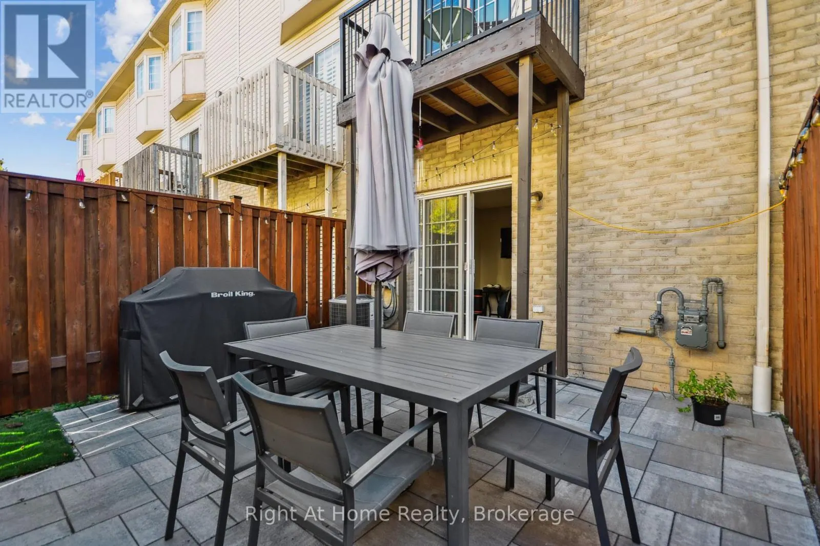 34 - 5080 FAIRVIEW STREET, #34