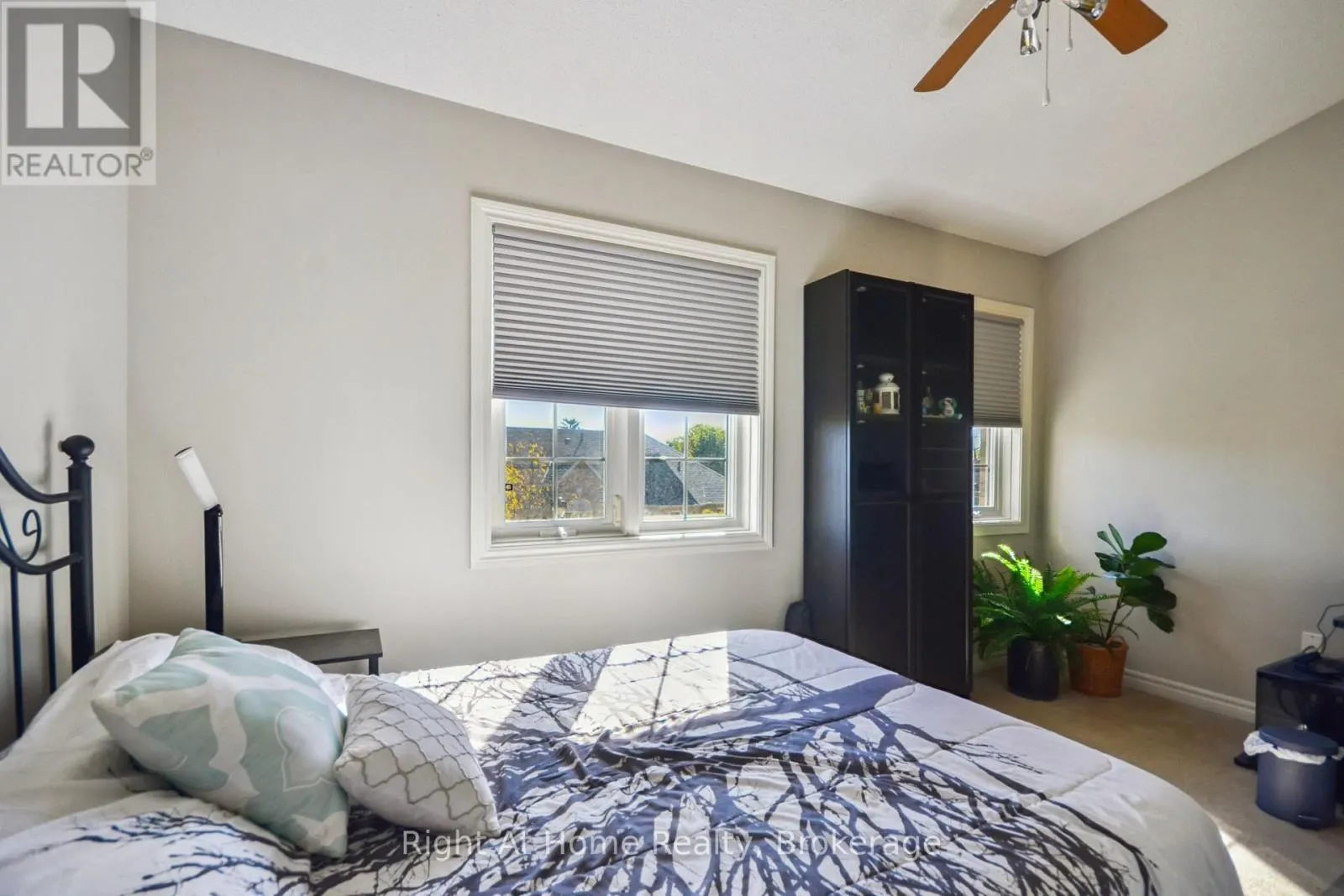 34 - 5080 FAIRVIEW STREET, #34