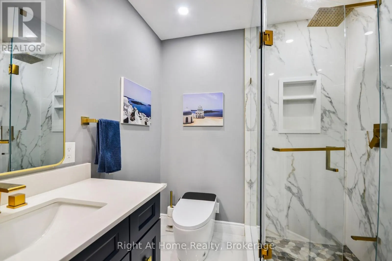 34 - 5080 FAIRVIEW STREET, #34
